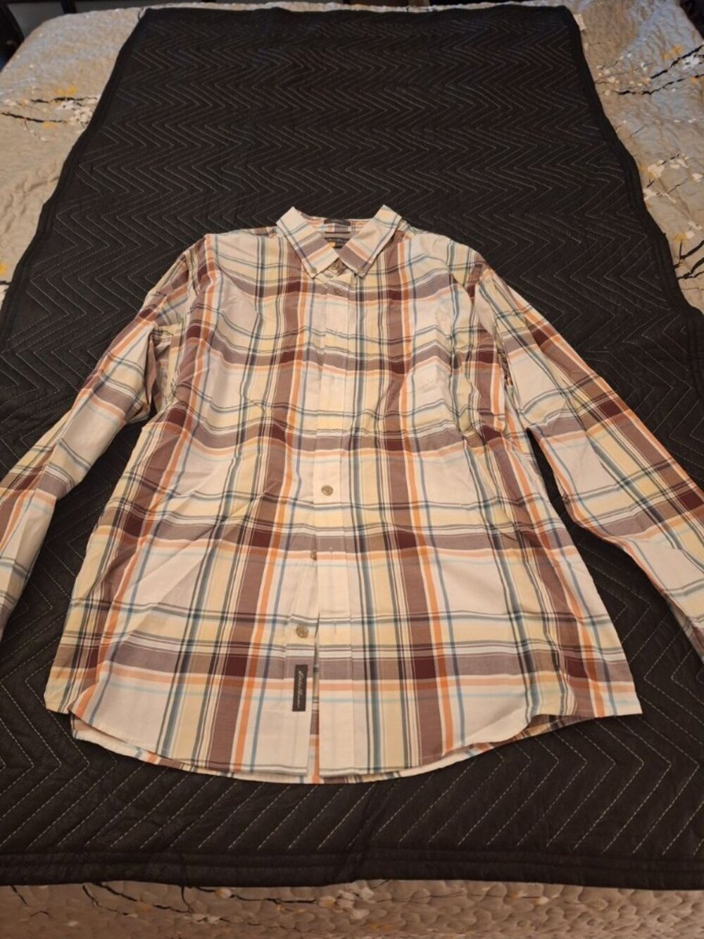 Eddie Bauer Men’s TXL Plaid Button-Up Long Sleeve Shirt Classic Fit